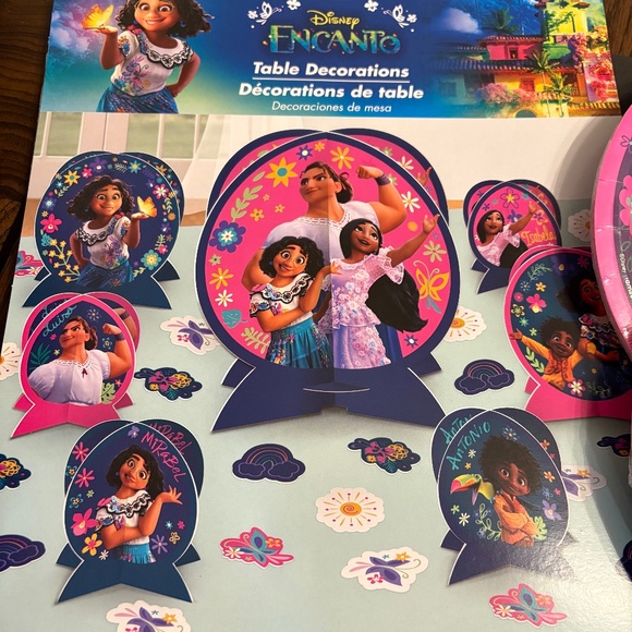 Mirabel Encanto Birthday Party Set BRAND NEW ENTIRE SET - Picture 1 of 10